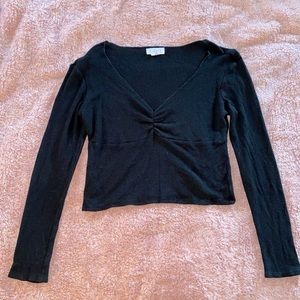 Long Sleeve V-Neck Crop Top